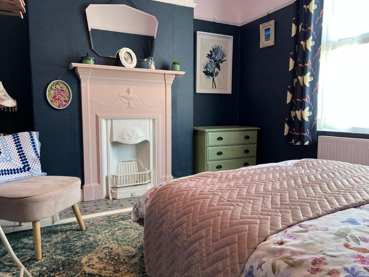 Brecon Town 3 Bedroom House Sleeps 6 Central Location Экстерьер фото